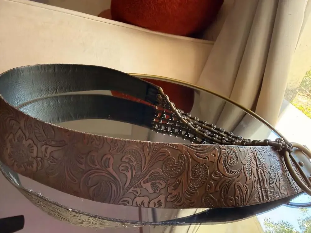Suzi Roher Embossed Leather Chain Accent Statement Belt XL